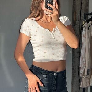 Brandy melville Floral White Crop Top